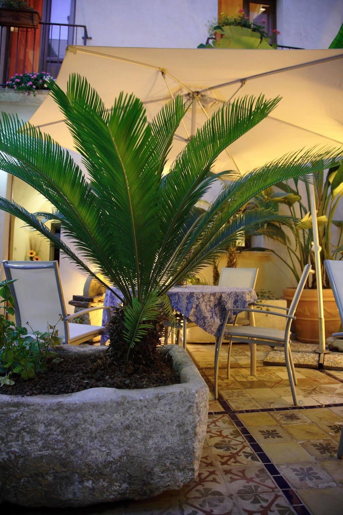 Abita Appartamenti Trapani Exterior foto